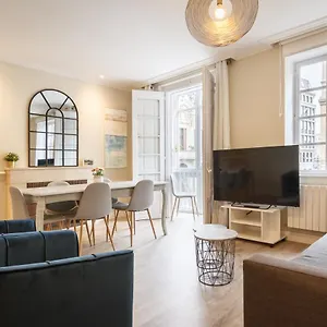 https://paseo-del-arenal-en-el-casco-viejo.bilbaohotelsspain.com