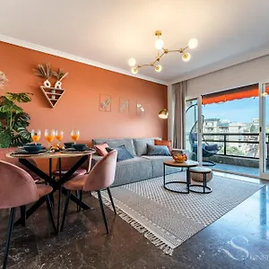 First Line , Cosy And Comfortable + Swimming Pool Appartement