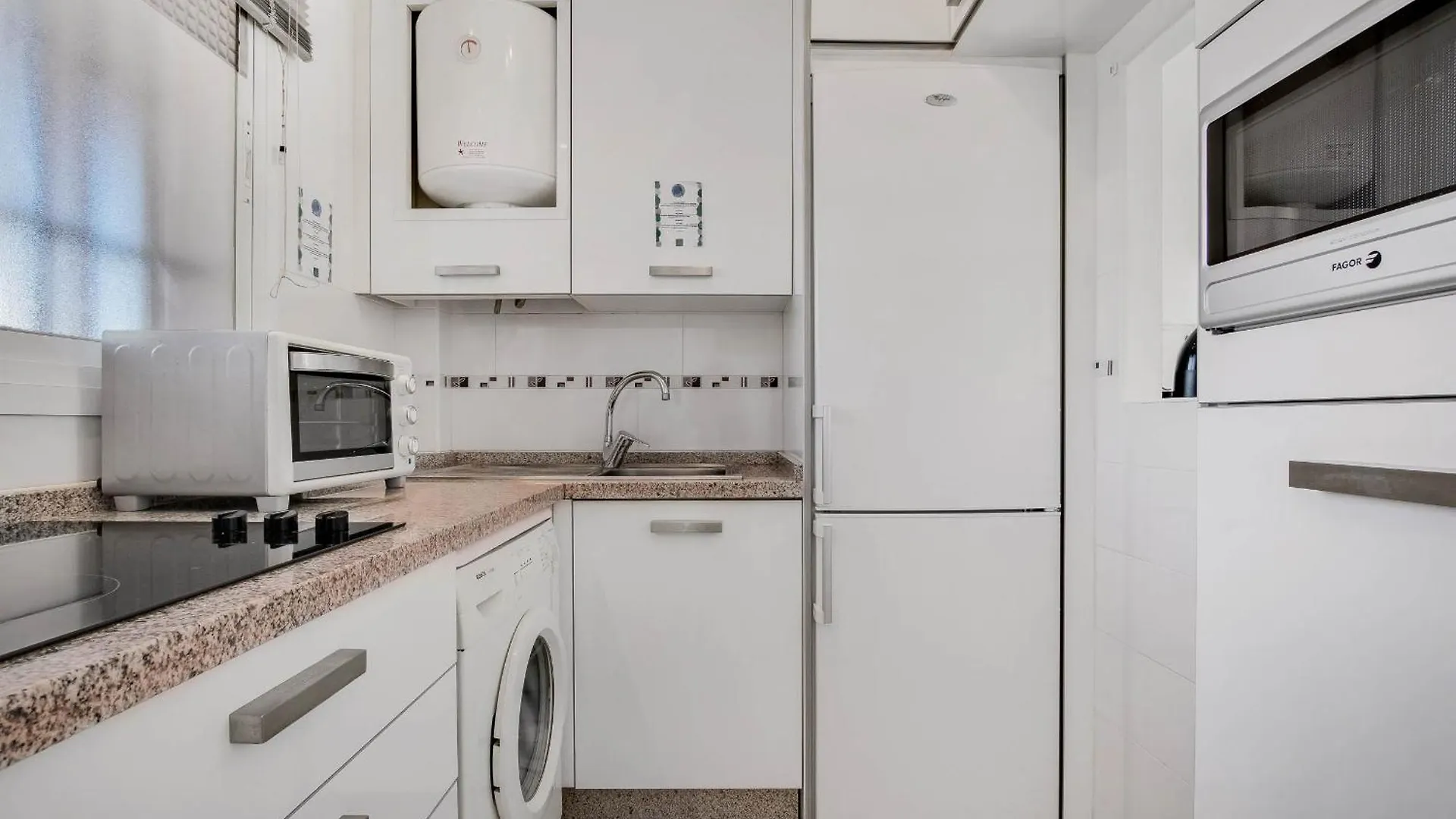 Erisa 68 By Ivi Real Estate Apartment Torremolinos